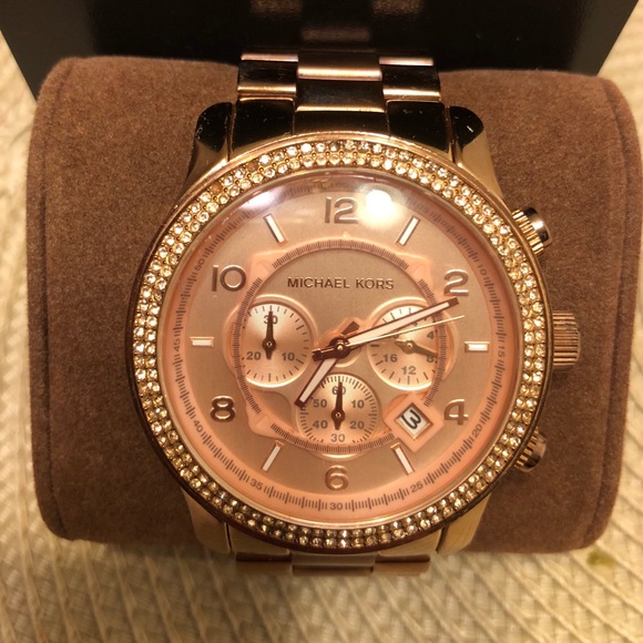 Michael Kors Rose Gold Watch main image 6